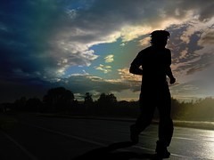 Correr por la noche frente a la mañana