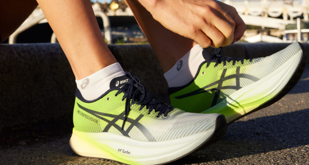 How to Ace the Lace Game - ASICS Runkeeper